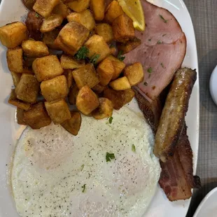 PBH Breakfast Special; fresh eggs, excellent Rye Toast and some of the best bacon, ham &amp; sausage I've had at a restaurant!