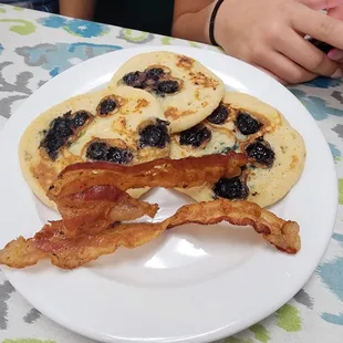 Kids blueberry pancakes