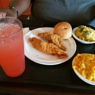 Must try the strawberry lemonade!