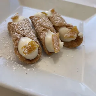 Traditional Sicilian Mini Cannoli