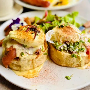 @eat_with_lily (food IG &amp; tiktok) Smoked Salmon Benedict