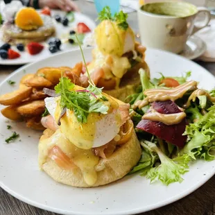 Salmon Benedict