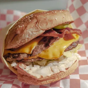 The Peak Burger, double cheeseburger with bacon and avocados. It is bigger than it seems.