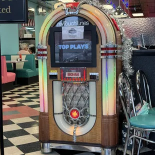 a juke box in a diner