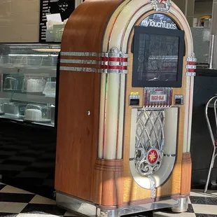 Jukebox completes the look