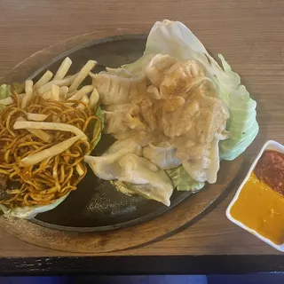 Chicken Momo Sizzler