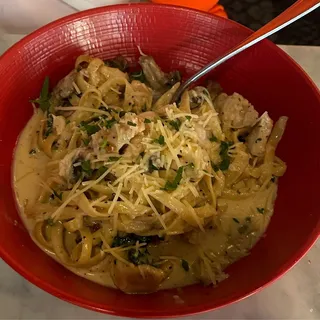 Fettuccine with Chicken Dinner