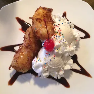 fried bananas &amp; coconut ice cream