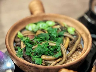 Fong Kee Clay Pot