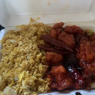 L10. General Tso&apos;s Chicken Lunch Special