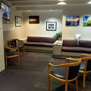 Pleasant waiting room with tv and reading materials!