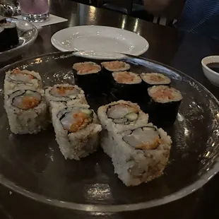 Scallop roll and spicy tuna