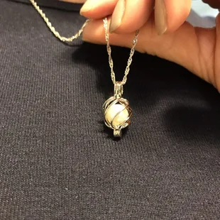 Wave cage with chain