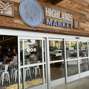 Highlands Market food court