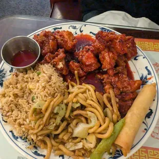 General Chicken lunch plate with pork fried rice and chicken chow mein