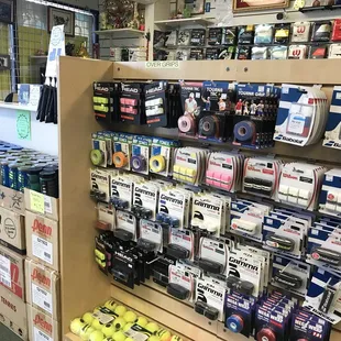 Accessories &amp; Balls