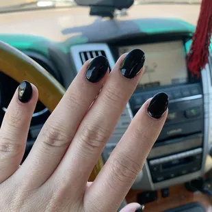 Gel full set by Nancy!