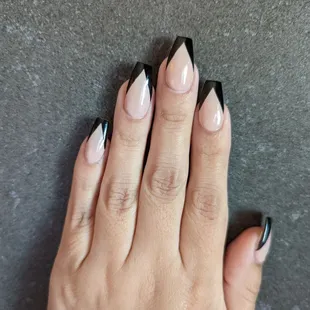 Another visit with Jennifer to get a fill on my acrylics, and another beautiful job!