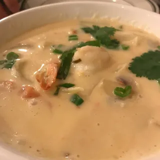 Shrimp Coconut Soup (tom Kha Koong)