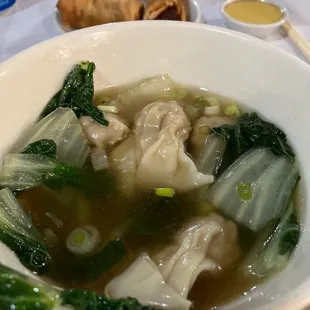 Won ton soup Egg rolls House chowmein rice