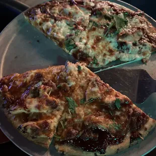 BBQ Chicken Hand Tossed Pizza