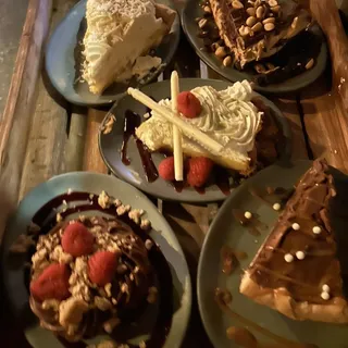 Peanut Butter Cup Pie Slice