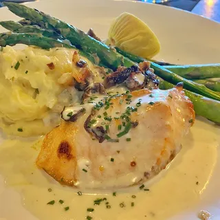 Mushroom Stuffed Salmon