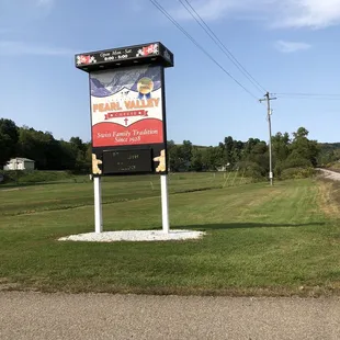 a sign for pearl valley cheese