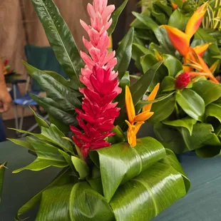 Floral arrangement $8