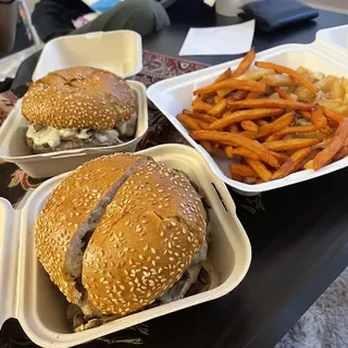 1/2lb Mushroom Burger