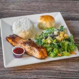 Salmon Dinner made to order so fresh and yummy!