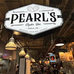 the sign for pearl&apos;s oyster bar