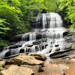 Much taller that it appears in this photo... about 90' top to bottom.