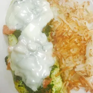 Popeye omelet (spinach,mushrooms, tomatoes  and white cheese)