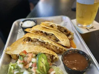 Taylor's Pub at Nora