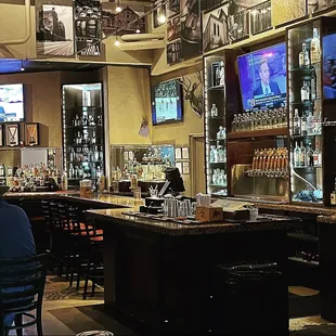 Beautiful &amp; Classy bar