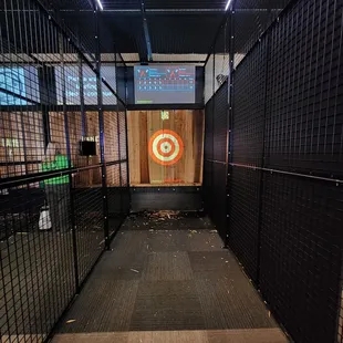 Axe throwing, lane 6