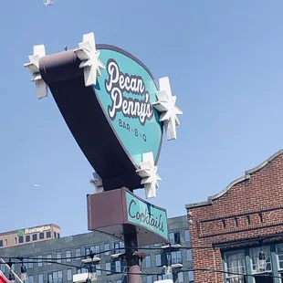 a sign for pecan pennys