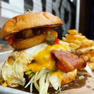 614 Burger &amp; Beer week - Main &amp; Third burger. Follow @ohiofoodlover on Instagram