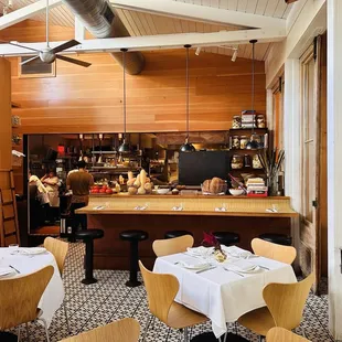 Dining Room ~ very welcoming
