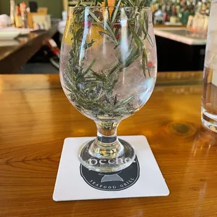 Spanish gin &amp; tonic