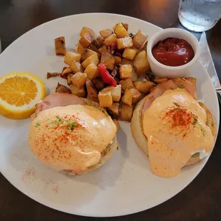 Eggs Benedict