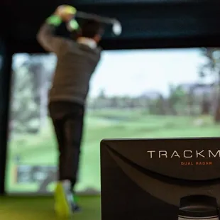 Peculiar Golf now has the BEST indoor golf simulator ... TrackMan!!!