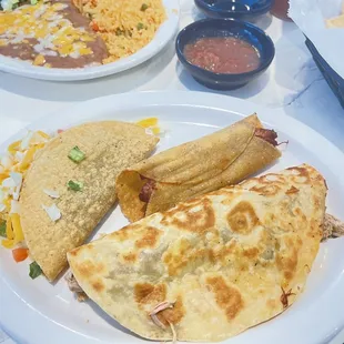 a plate of mexican food