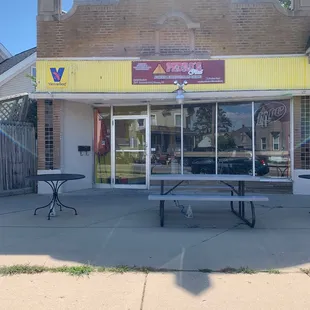 Pedro's has been closed for at least a year. They do catering.