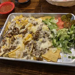 Ground beef nachos