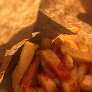 Fries (seasoning salt and ketchup)