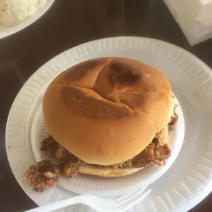 Pulled pork sandwich