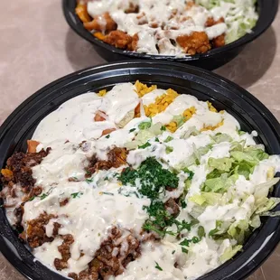 Afrikano bowls with steak and crispy chicken