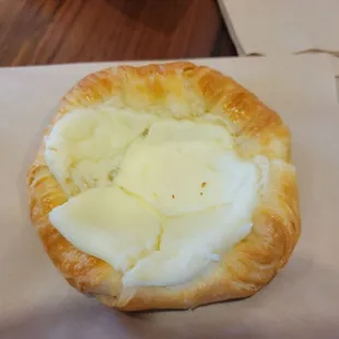Cream cheese Danish
